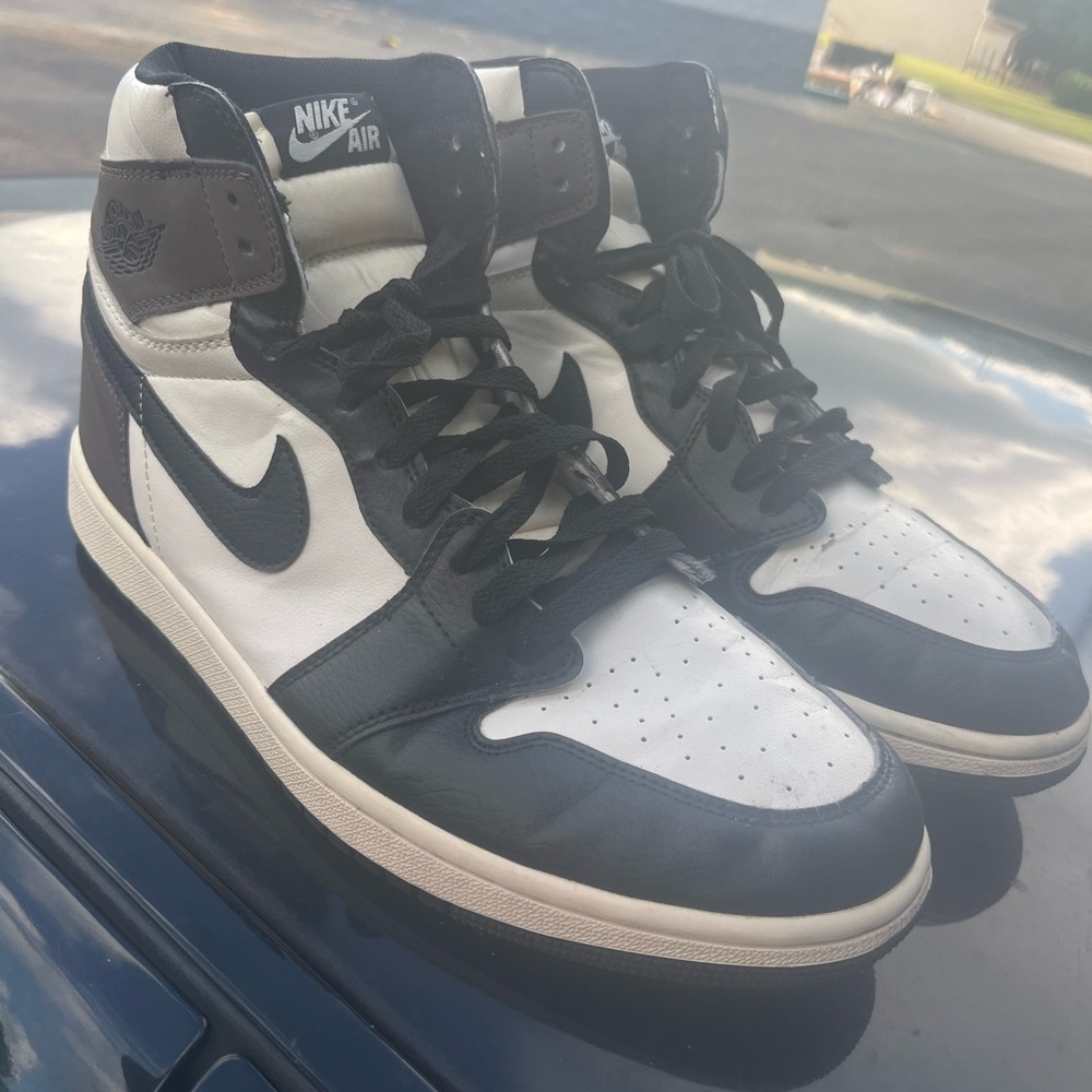 Air Jordan 1 Men's Dark Mocha Sneakers Retro High OG Size 13